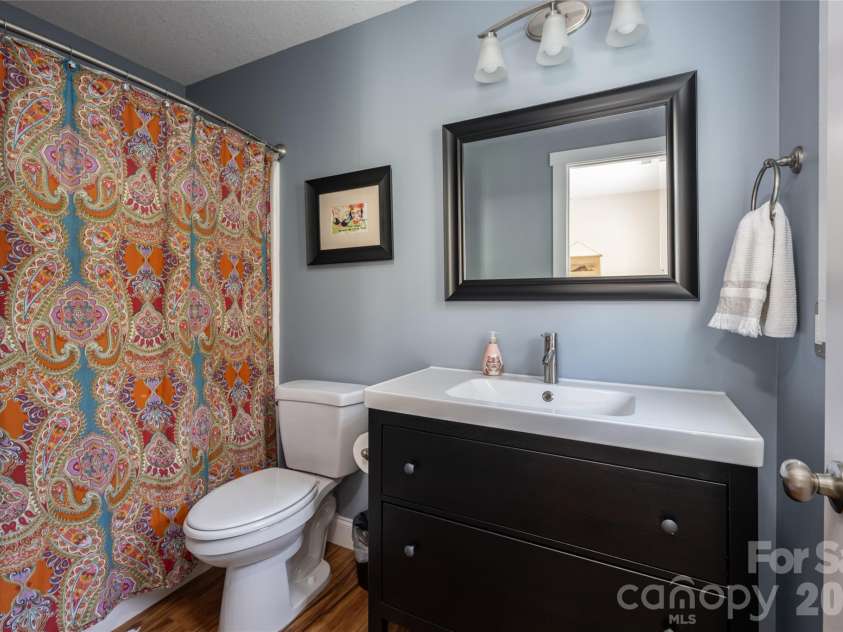 2 Mill Creek Loop, Asheville, NC 28806.  MLS# CAR4420217, YatesRealty ID 48511. Bath 2
