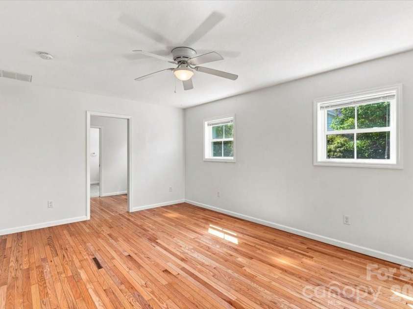 2 Elkmont Place, Asheville, NC 28804.  MLS# CAR4417768, YatesRealty ID 48512. Primary bedroom