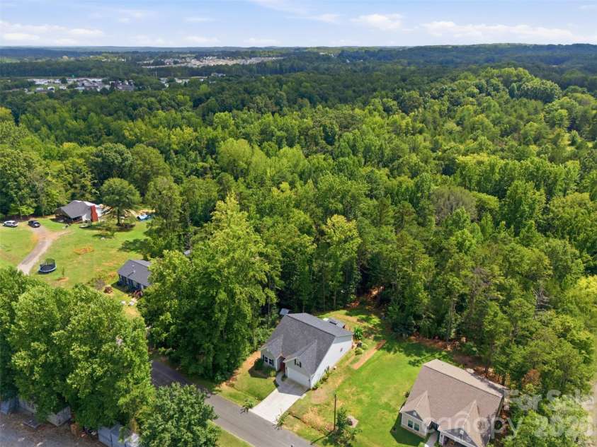 256 Litaker Lane, Concord, NC 28025.  MLS# CAR4420345, YatesRealty ID 48513. 