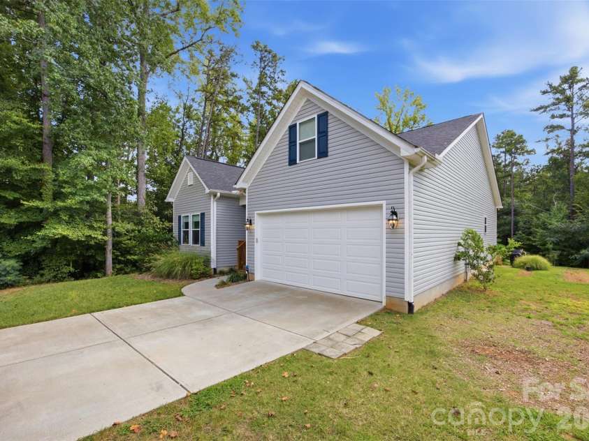 256 Litaker Lane, Concord, NC 28025.  MLS# CAR4420345, YatesRealty ID 48513. 