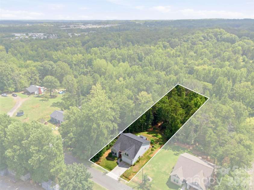 256 Litaker Lane, Concord, NC 28025.  MLS# CAR4420345, YatesRealty ID 48513. 