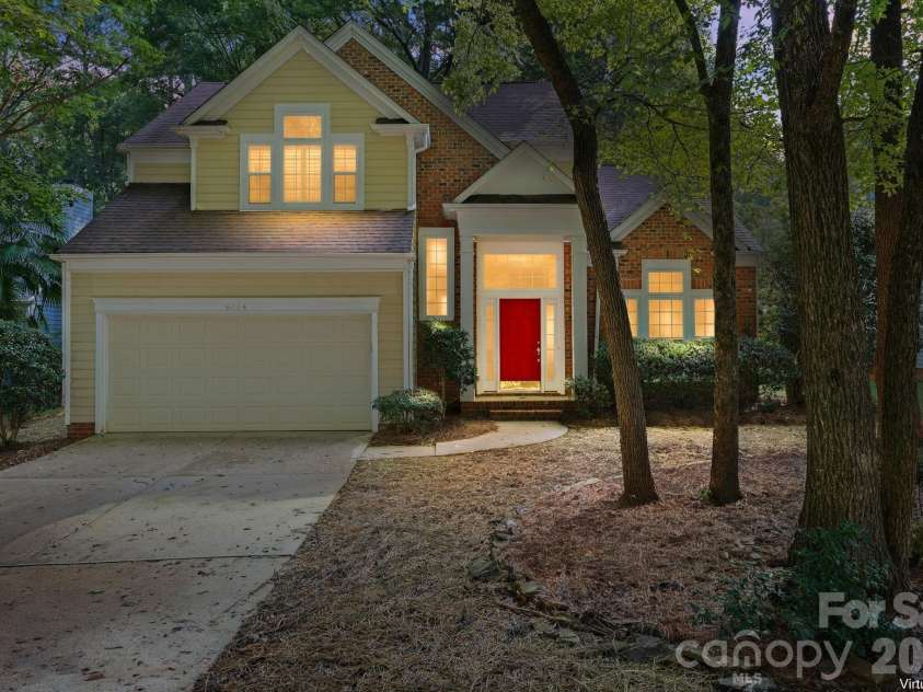 6004 Elm Cove Lane, Charlotte, NC 28269.  MLS# CAR4411201, YatesRealty ID 48515. 