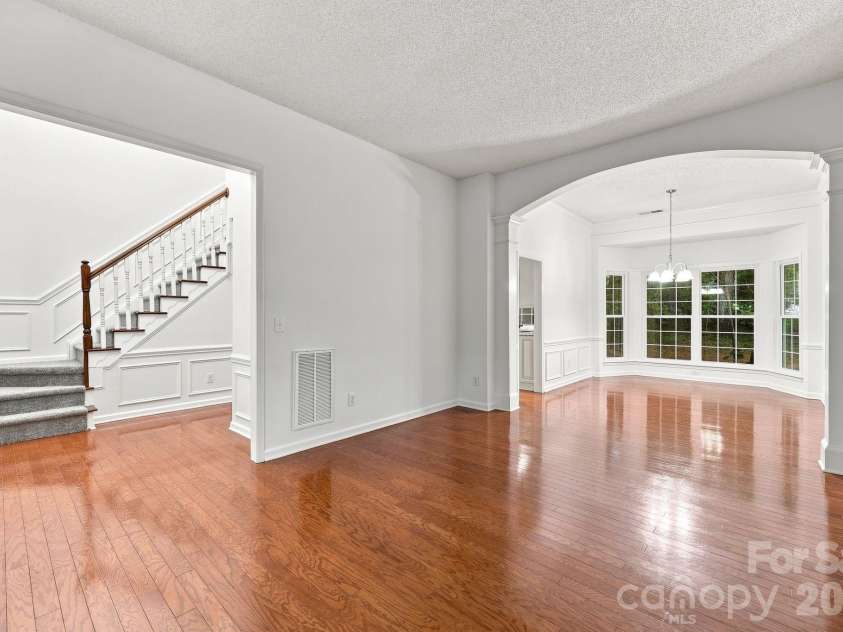 6004 Elm Cove Lane, Charlotte, NC 28269.  MLS# CAR4411201, YatesRealty ID 48515. 