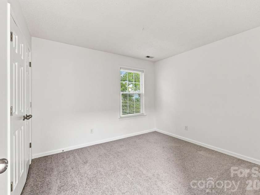 6004 Elm Cove Lane, Charlotte, NC 28269.  MLS# CAR4411201, YatesRealty ID 48515. 