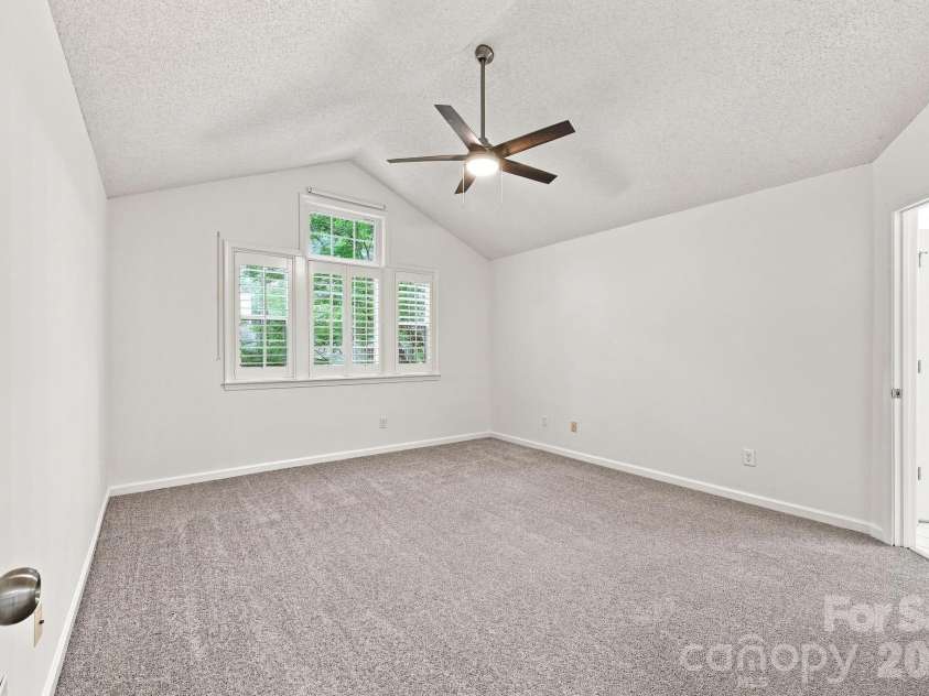6004 Elm Cove Lane, Charlotte, NC 28269.  MLS# CAR4411201, YatesRealty ID 48515. 