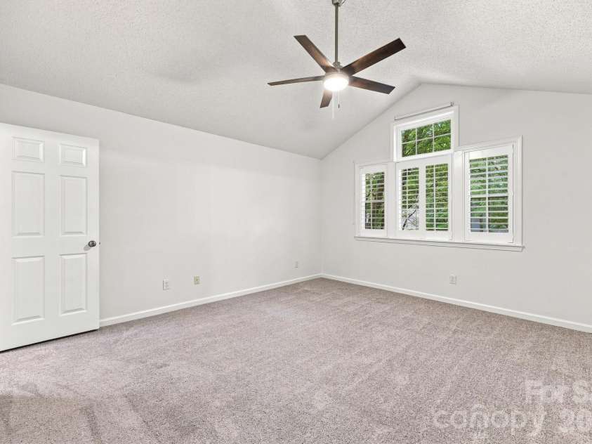 6004 Elm Cove Lane, Charlotte, NC 28269.  MLS# CAR4411201, YatesRealty ID 48515. 