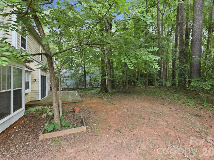 6004 Elm Cove Lane, Charlotte, NC 28269.  MLS# CAR4411201, YatesRealty ID 48515. 