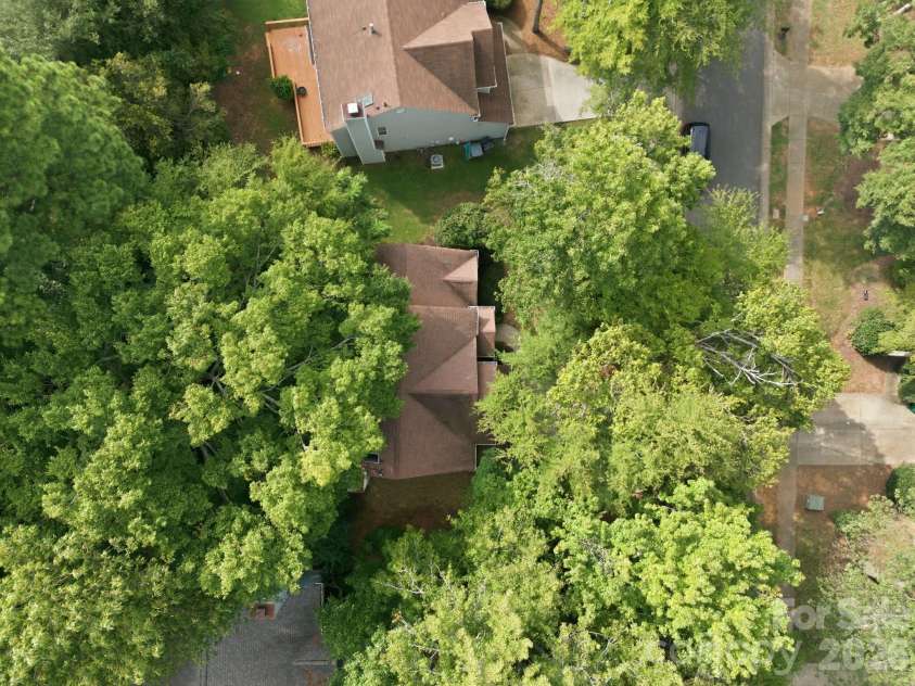 6004 Elm Cove Lane, Charlotte, NC 28269.  MLS# CAR4411201, YatesRealty ID 48515. 