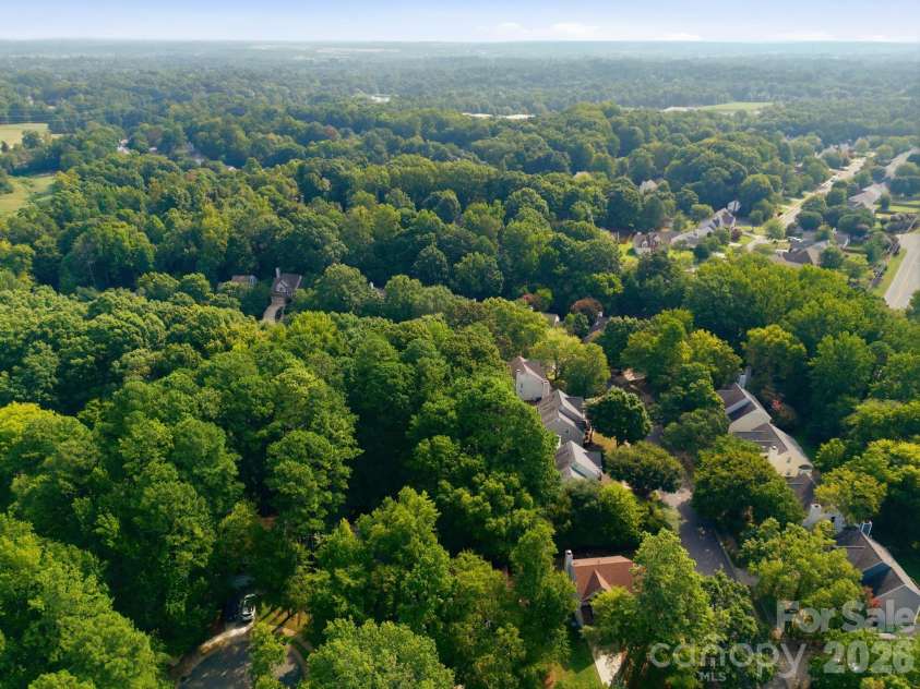 6004 Elm Cove Lane, Charlotte, NC 28269.  MLS# CAR4411201, YatesRealty ID 48515. 