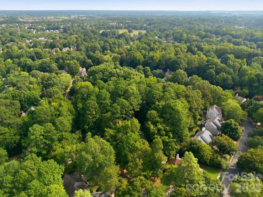 6004 Elm Cove Lane, Charlotte, NC 28269.  MLS# CAR4411201, YatesRealty ID 48515. 