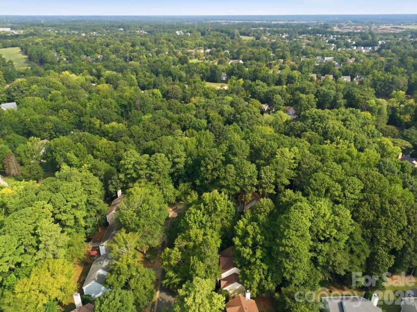 6004 Elm Cove Lane, Charlotte, NC 28269.  MLS# CAR4411201, YatesRealty ID 48515. 