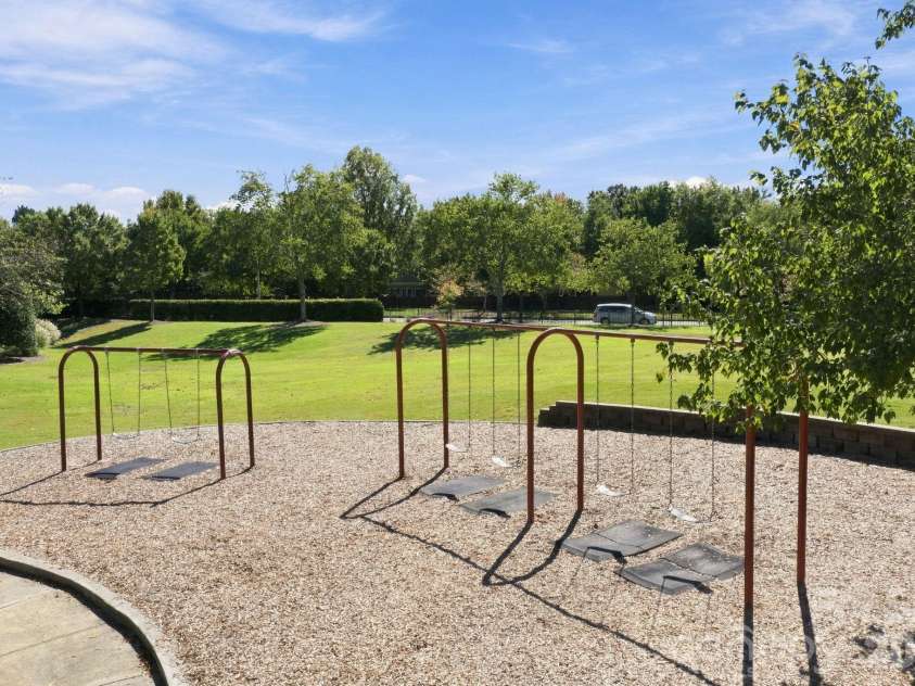 6004 Elm Cove Lane, Charlotte, NC 28269.  MLS# CAR4411201, YatesRealty ID 48515. 