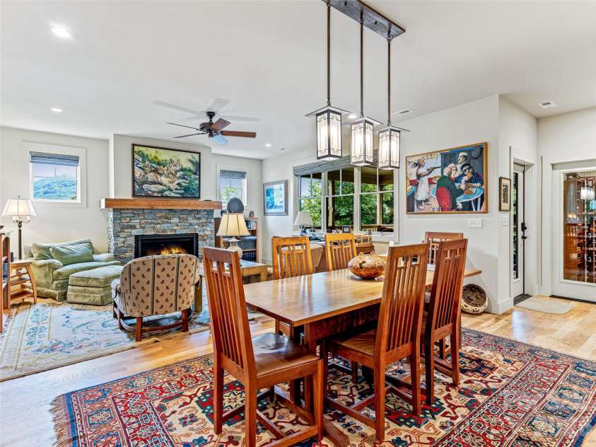37 Ashe Park Circle, Asheville, NC 28806.  MLS# CAR4420096, YatesRealty ID 48516. 
