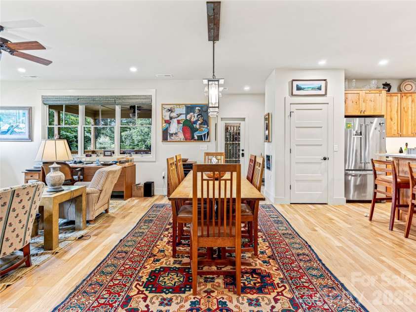 37 Ashe Park Circle, Asheville, NC 28806.  MLS# CAR4420096, YatesRealty ID 48516. 