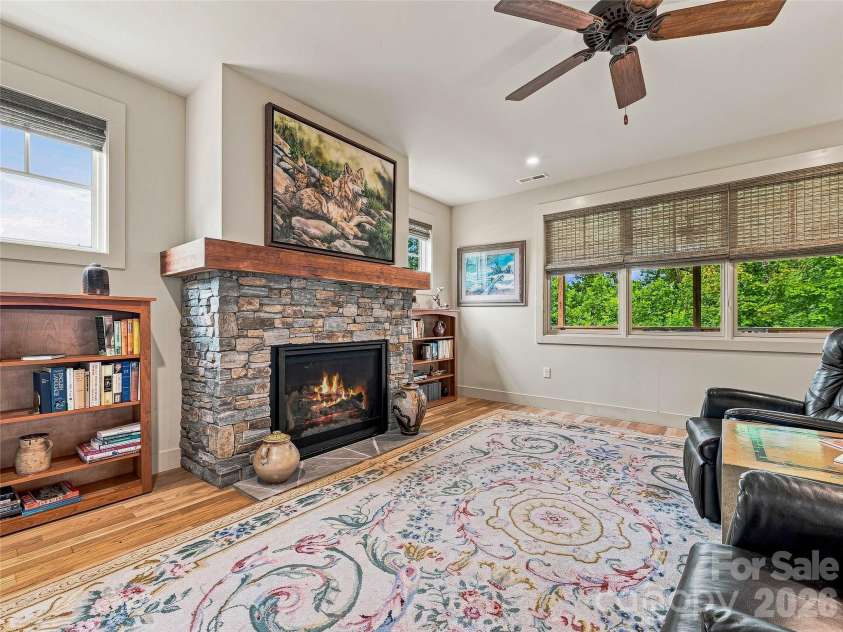 37 Ashe Park Circle, Asheville, NC 28806.  MLS# CAR4420096, YatesRealty ID 48516. 