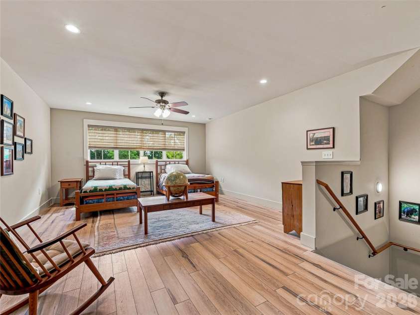 37 Ashe Park Circle, Asheville, NC 28806.  MLS# CAR4420096, YatesRealty ID 48516. 