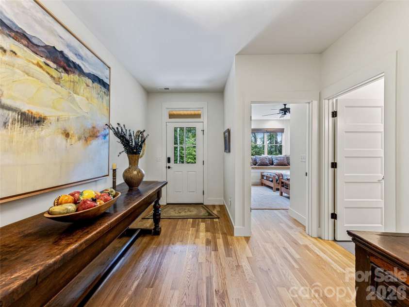 37 Ashe Park Circle, Asheville, NC 28806.  MLS# CAR4420096, YatesRealty ID 48516. Beautiful Entrance Hall