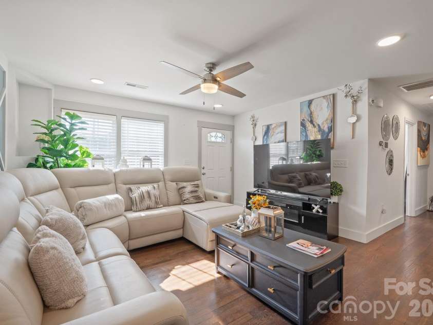 1411 Dean Street, Charlotte, NC 28216.  MLS# CAR4420724, YatesRealty ID 48517. 