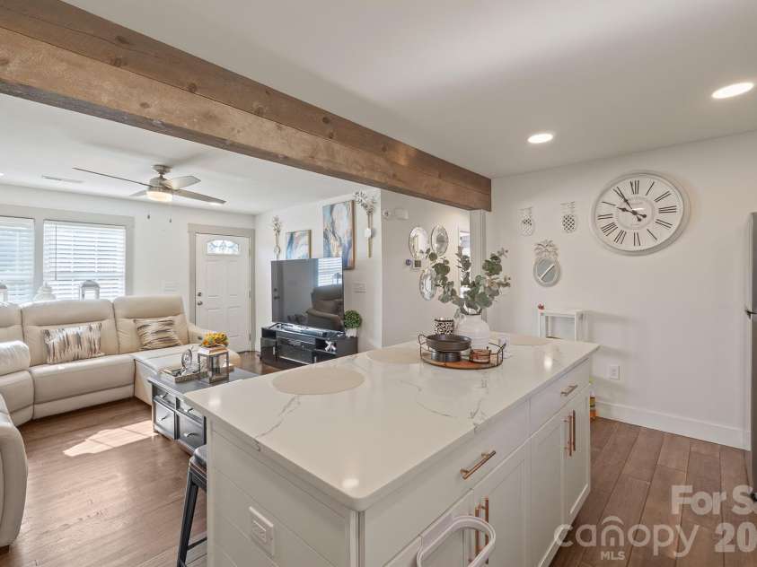 1411 Dean Street, Charlotte, NC 28216.  MLS# CAR4420724, YatesRealty ID 48517. 