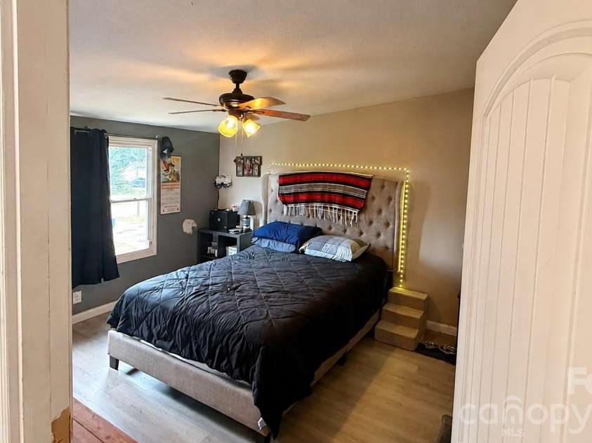 1868 Ellick Drive, Newton, NC 28658.  MLS# CAR4420428, YatesRealty ID 48519. 