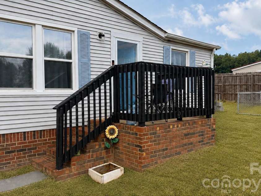 1868 Ellick Drive, Newton, NC 28658.  MLS# CAR4420428, YatesRealty ID 48519. 