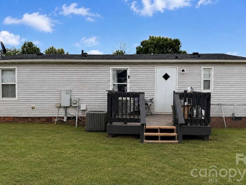 1868 Ellick Drive, Newton, NC 28658.  MLS# CAR4420428, YatesRealty ID 48519. 