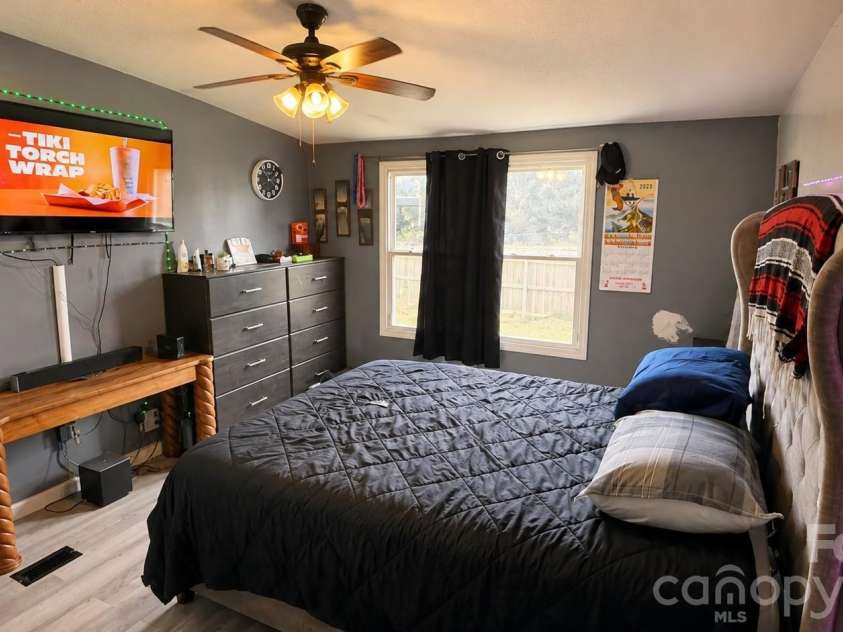 1868 Ellick Drive, Newton, NC 28658.  MLS# CAR4420428, YatesRealty ID 48519. 