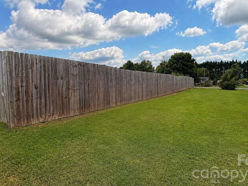 1868 Ellick Drive, Newton, NC 28658.  MLS# CAR4420428, YatesRealty ID 48519. 