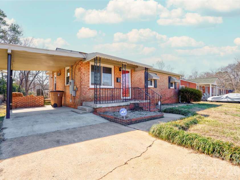 311 Best Street, Shelby, NC 28150.  MLS# CAR4344466, YatesRealty ID 4852. 