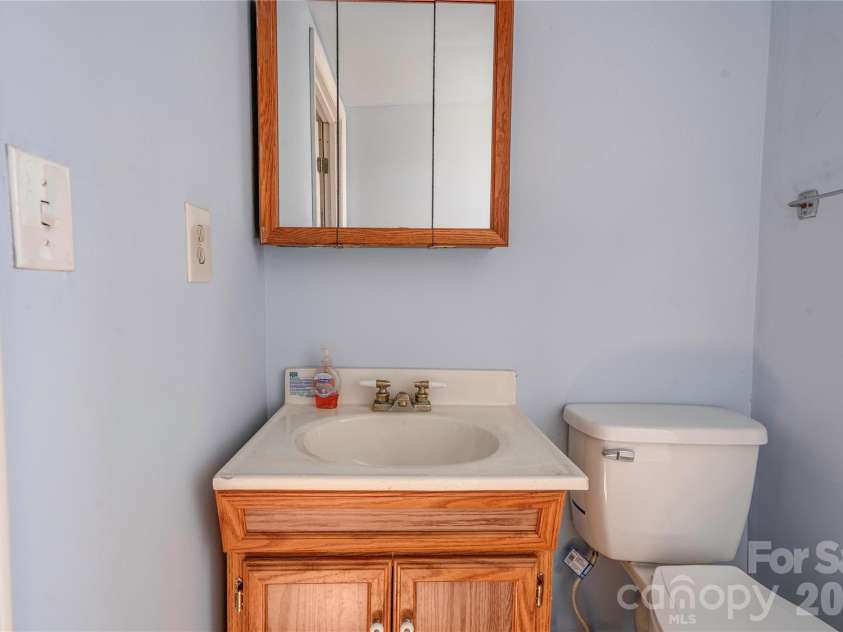 311 Best Street, Shelby, NC 28150.  MLS# CAR4344466, YatesRealty ID 4852. 