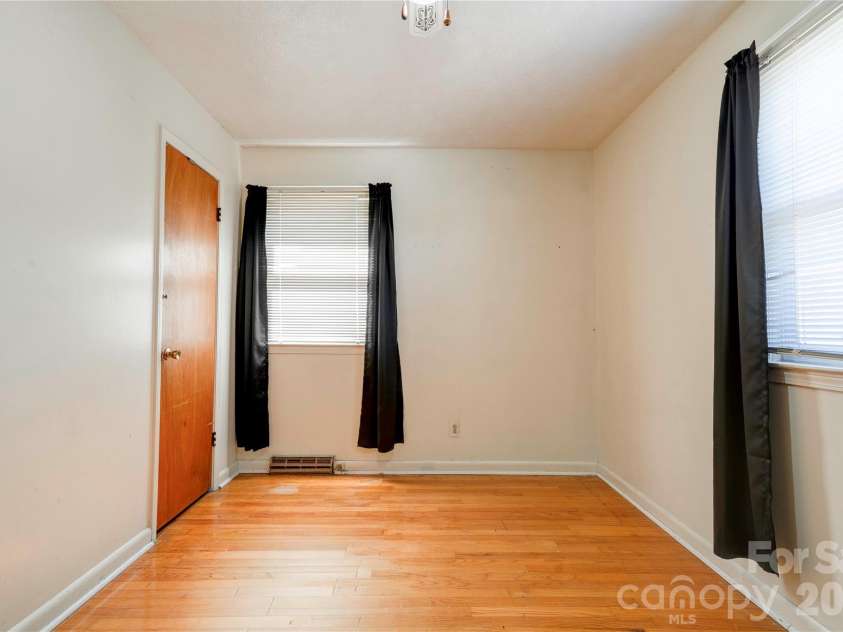 311 Best Street, Shelby, NC 28150.  MLS# CAR4344466, YatesRealty ID 4852. 