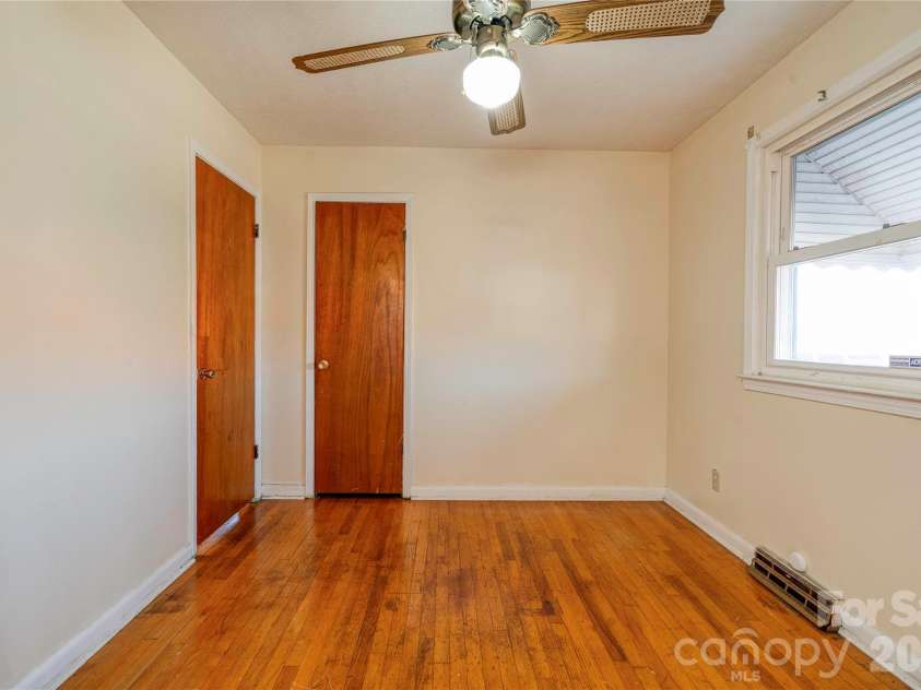 311 Best Street, Shelby, NC 28150.  MLS# CAR4344466, YatesRealty ID 4852. 