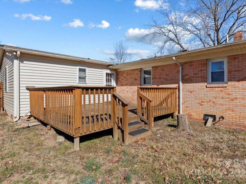 602 Charles Road, Shelby, NC 28152.  MLS# CAR4228091, YatesRealty ID 4852. 
