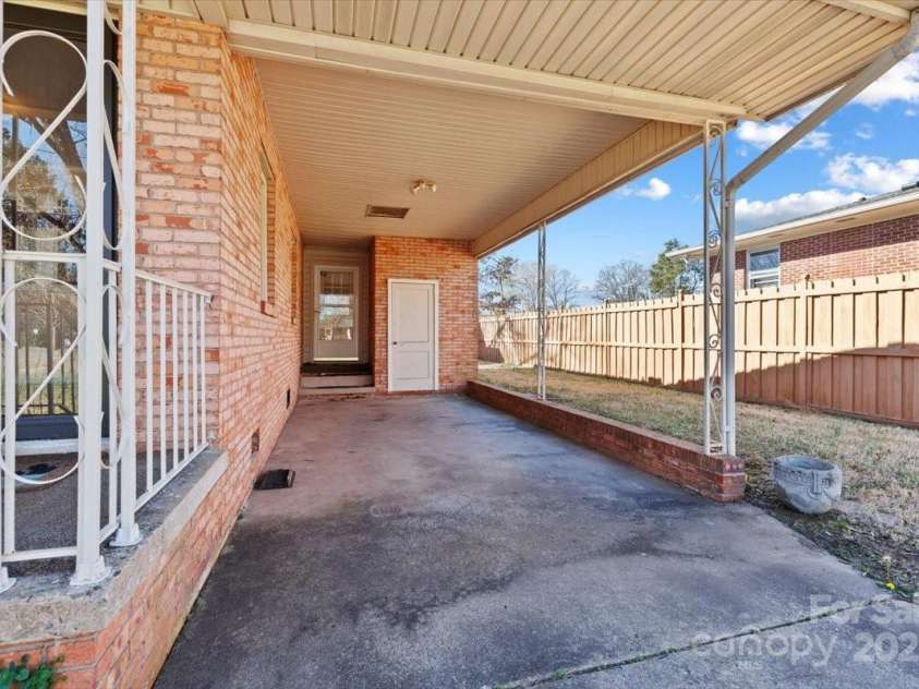 602 Charles Road, Shelby, NC 28152.  MLS# CAR4228091, YatesRealty ID 4852. 