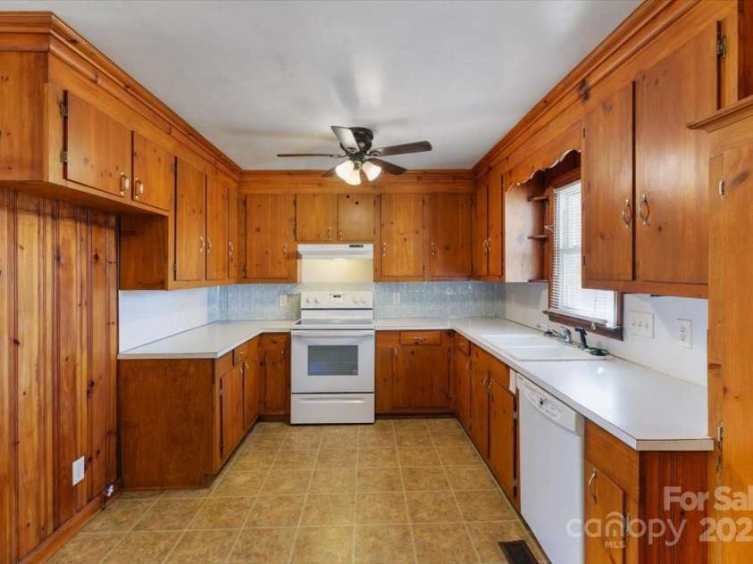 602 Charles Road, Shelby, NC 28152.  MLS# CAR4228091, YatesRealty ID 4852. 