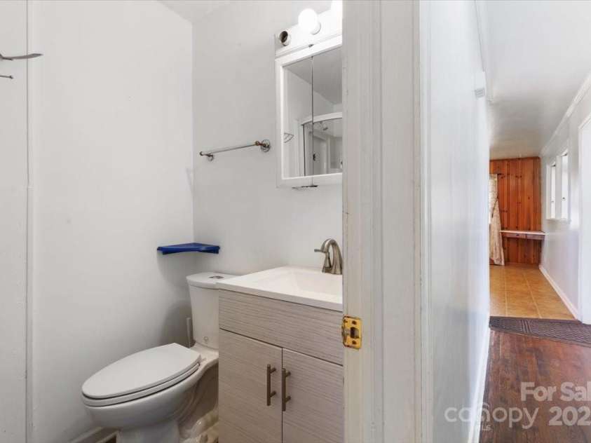 602 Charles Road, Shelby, NC 28152.  MLS# CAR4228091, YatesRealty ID 4852. 