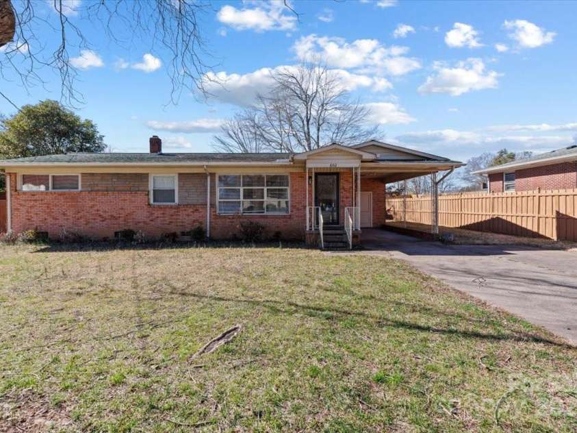 602 Charles Road, Shelby, NC 28152.  MLS# CAR4228091, YatesRealty ID 4852. 