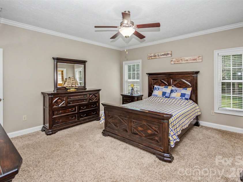 204 Seven Springs Loop, Statesville, NC 28625.  MLS# CAR4420827, YatesRealty ID 48520. 