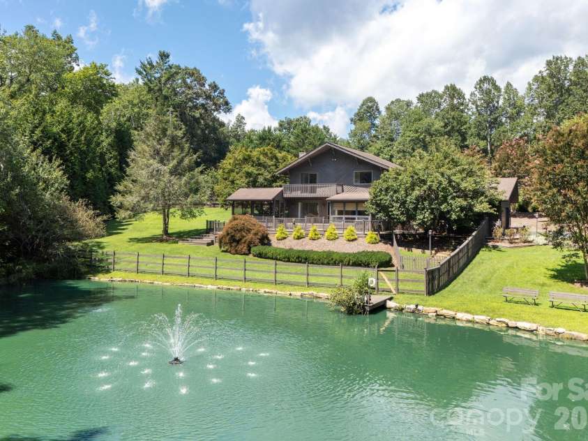 20 Spring Lake Drive, Mills River, NC 28759.  MLS# CAR4418364, YatesRealty ID 48524. 