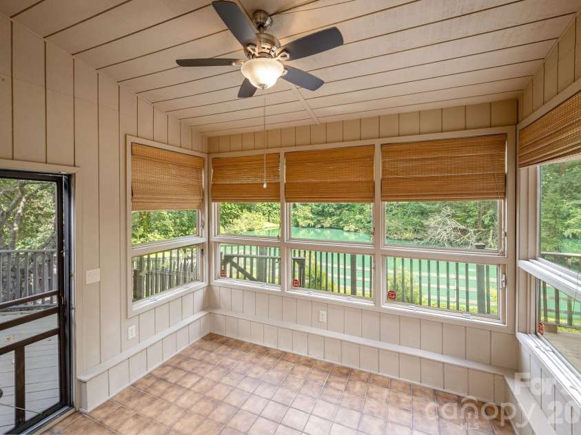 20 Spring Lake Drive, Mills River, NC 28759.  MLS# CAR4418364, YatesRealty ID 48524. 