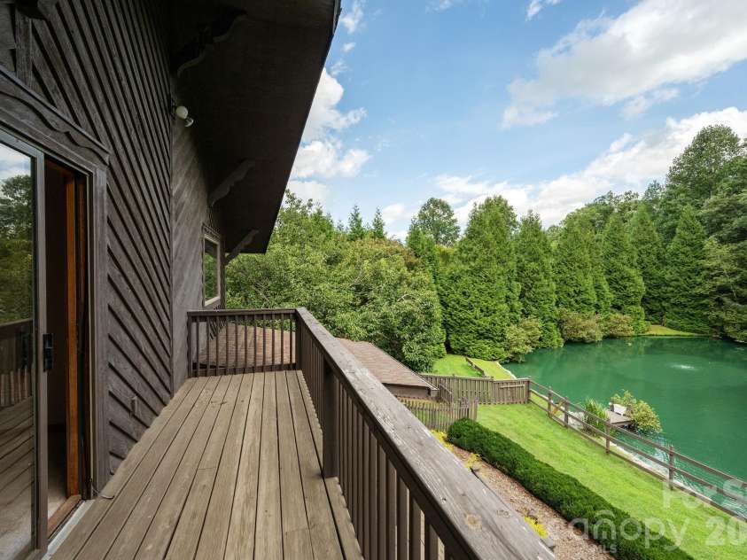 20 Spring Lake Drive, Mills River, NC 28759.  MLS# CAR4418364, YatesRealty ID 48524. 