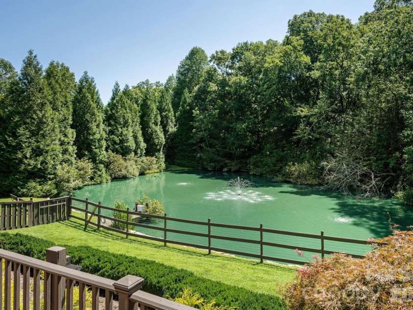 20 Spring Lake Drive, Mills River, NC 28759.  MLS# CAR4418364, YatesRealty ID 48524. 