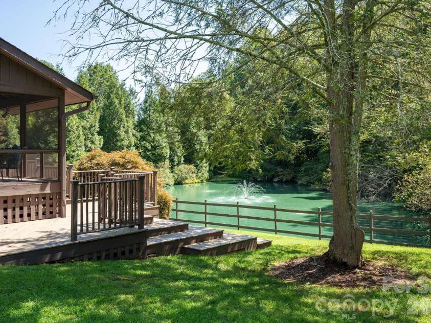 20 Spring Lake Drive, Mills River, NC 28759.  MLS# CAR4418364, YatesRealty ID 48524. 