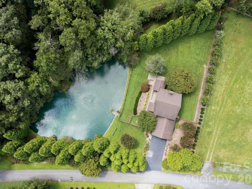 20 Spring Lake Drive, Mills River, NC 28759.  MLS# CAR4418364, YatesRealty ID 48524. 