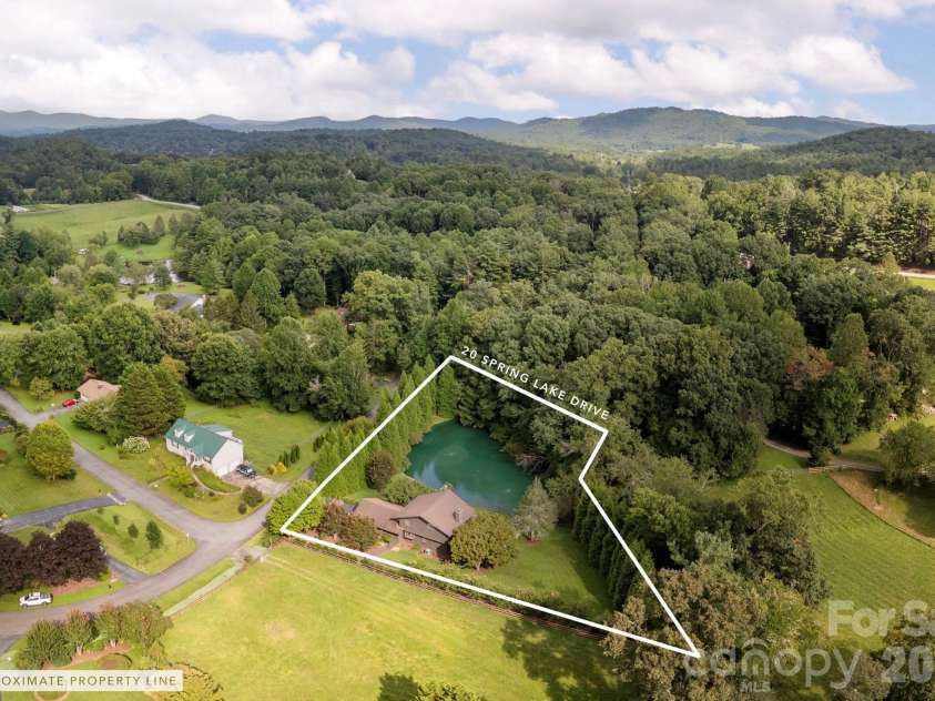 20 Spring Lake Drive, Mills River, NC 28759.  MLS# CAR4418364, YatesRealty ID 48524. 