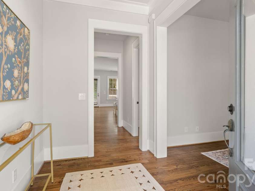 5218 Kelly Street, Charlotte, NC 28205.  MLS# CAR4420317, YatesRealty ID 48525. 