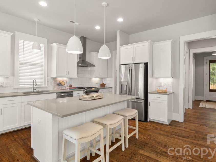 5218 Kelly Street, Charlotte, NC 28205.  MLS# CAR4420317, YatesRealty ID 48525. 