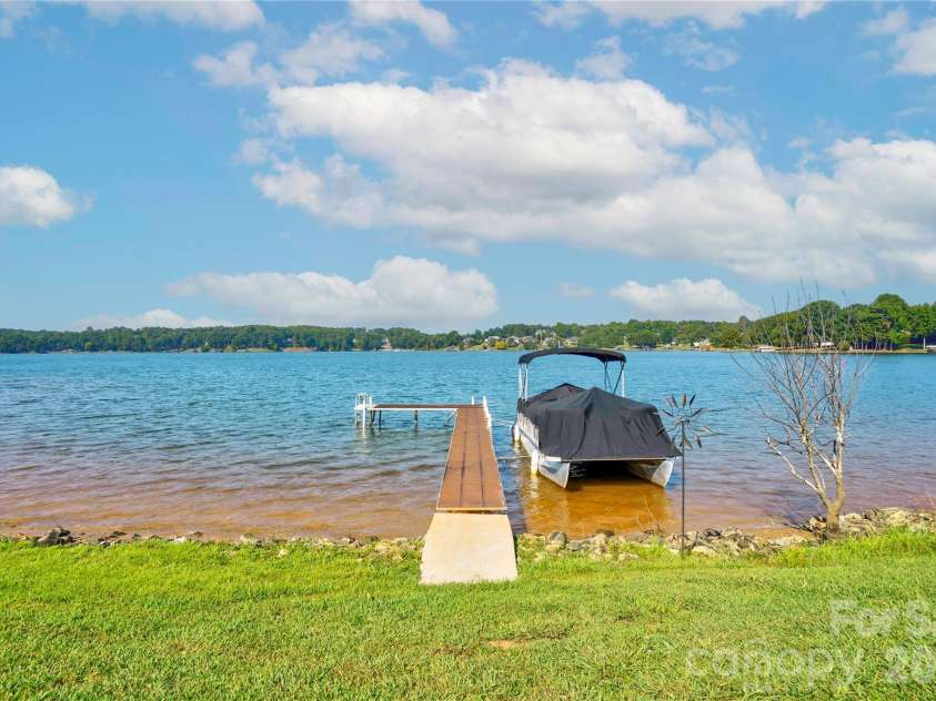 1107 Lake Shore Court, Cherryville, NC 28021.  MLS# CAR4421007, YatesRealty ID 48526. 