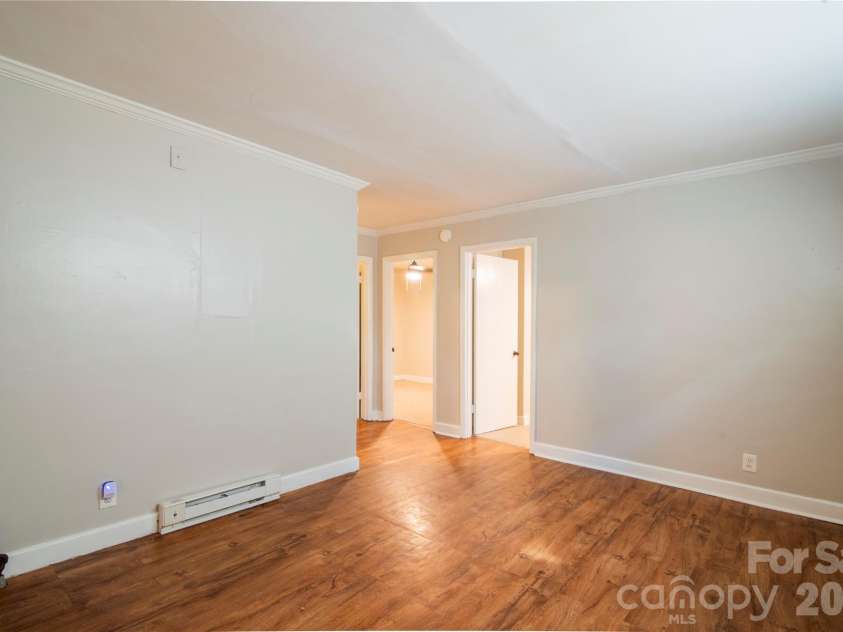 1812 Catherine Simmons Avenue, Charlotte, NC 28216.  MLS# CAR4420162, YatesRealty ID 48529. Rear unit