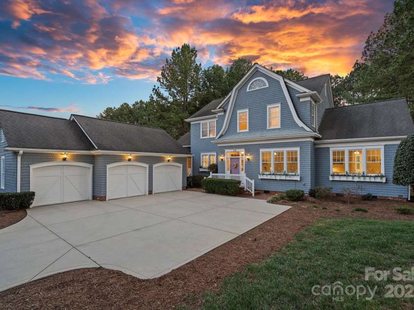 138 Hopkinton Drive, Mooresville, NC 28117.  MLS# CAR4239534, YatesRealty ID 4853. 